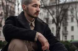 Khayat о новом клипе о войне: Моя бабушка держала фонарик и снимала на камеру