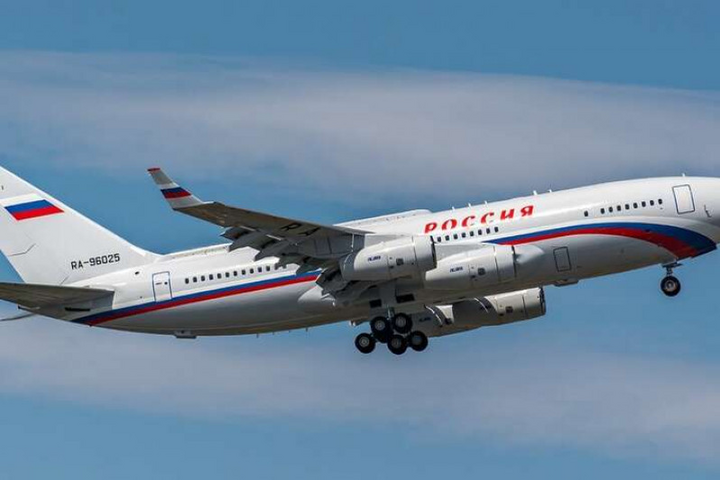 Российский самолет дал крюк в 15 тыс. км, чтобы вывезти дипломатов из Европы (карта)