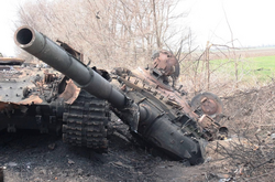 Украинская армия уничтожила уже 815 танков
