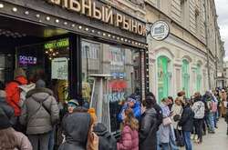 Санкції повернули на вулиці російських міст такі ж довжелезні черги, які були в останні роки існування СРСР