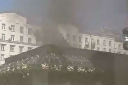 Москва знову в огні. Біля мерії пожежа (відео)