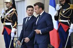 Зеленський запросив Макрона до України: хоче розповісти про геноцид