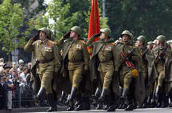 Російські пропагандисти анонсували парад 9 травня у Маріуполі