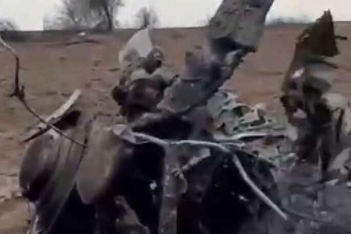 Генштаб показав спалений Мі-8 окупантів. Екіпаж згорів (відео 18+)