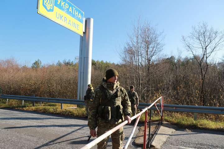 Україна посилює охорону західних кордонів