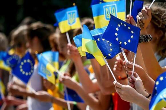 Коли Україна вступить до ЄС: відповідь влади