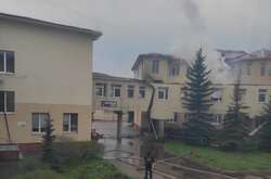 Окупанти обстріляли лікарню на Донеччині з «Ураганів» (фото, відео)