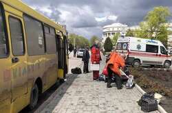 Росіяни обстріляли шкільний автобус, що вивозив людей із Попасної