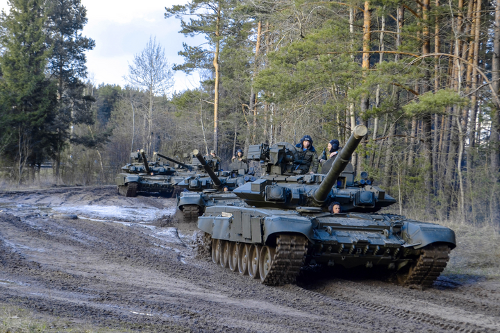 Россия перебрасывает войска из Беларуси на Донбасс – разведка