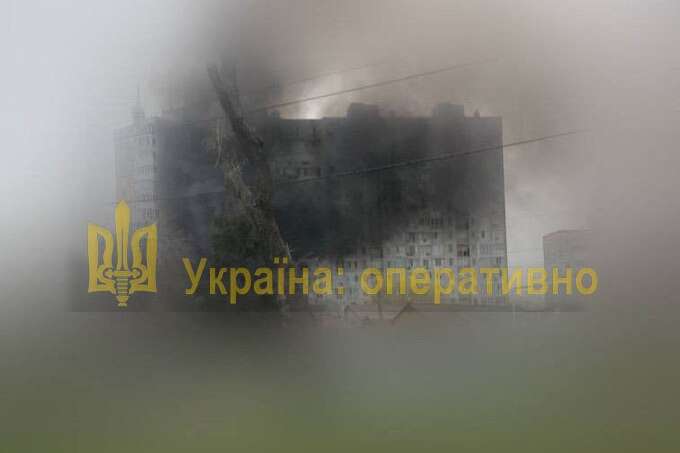 Внаслідок обстрілу Одеси палає житловий будинок