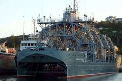 Спасательный корабль «Коммуна»