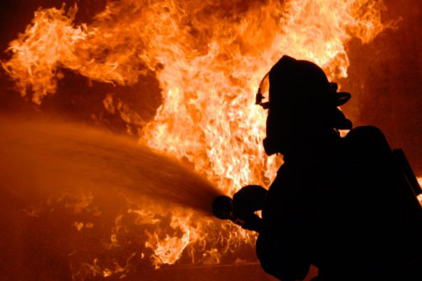 Пожежа у міськвиконкомі Кремінної: багато загиблих та поранених 