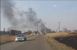 В російському Уссурійську спалахнула авіабаза (відео)