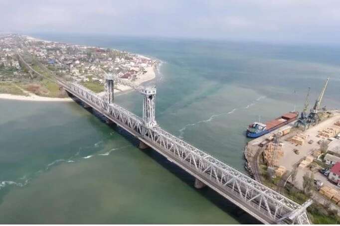 Ракетний удар по мосту через Дністровський лиман: влада оцінила наслідки 
