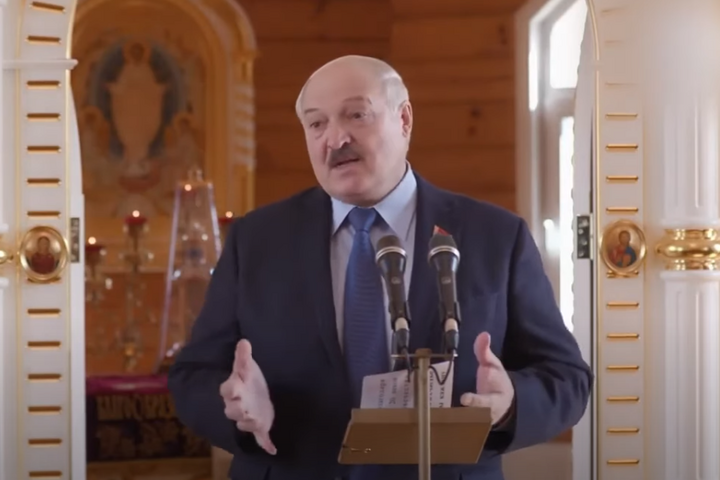 Лукашенко розповів байку, як литовці і поляки просять у нього солі (відео)