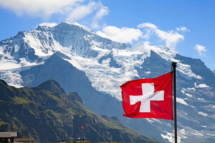 Швейцарія запроваджує ембарго на закупівлю російського вугілля