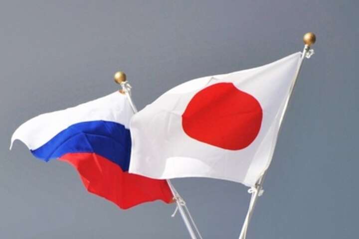 РФ висилає японських дипломатів, звинувачуючи прем’єра в наклепі