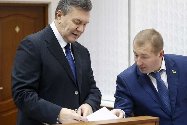 Адвокати, які обслуговували Януковича вісім років, попрощалися з ним