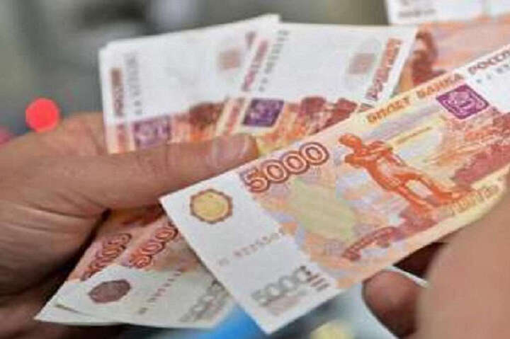 Запоріжчина: окупанти змушують підприємців торгувати товарами з Криму і за рублі