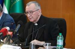 Кардинал П'єтро Паролін назвав надання зброї Україні слабкою відповіддю Заходу і закликав цивілізований світ домовлятися із Росією про майбутнє співіснування