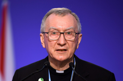  Кардинал Пьетро Паролин назвал предоставление оружия Украине слабым ответом Запада и призвал цивилизованный мир договариваться с Россией о будущем сосуществовании 