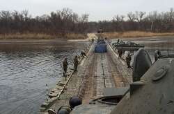 РФ зводить додаткові переправи для стягування своїх сил