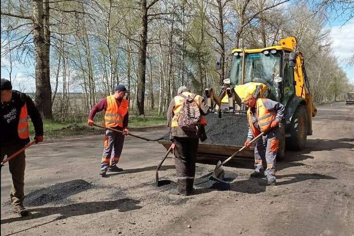 На ключевых трассах Черниговщины и Сумщины ведутся ремонтные работы