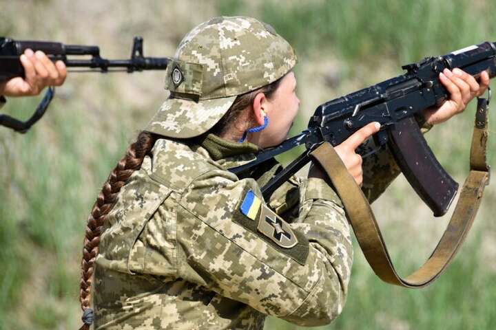 Залужний анонсував відмову української армії від радянської зброї