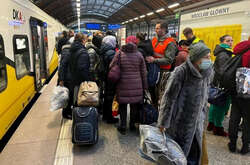 Польща продовжила безкоштовний проїзд залізницею для українців