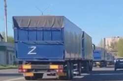 Зерно оккупанты вывозят грузовиками