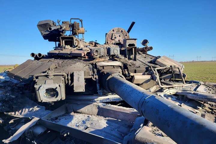 На Донбасі за тиждень знищено понад 320 одиниць техніки окупантів і 40 – авіації
