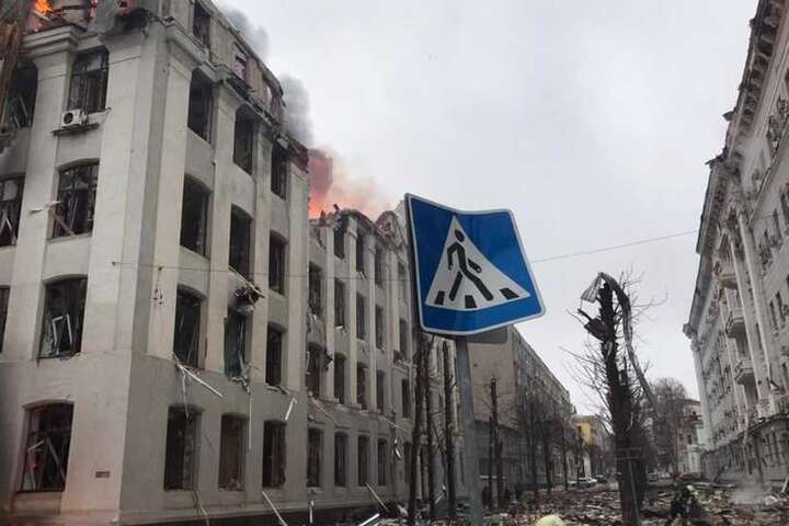 Харків: рашисти знову обстріляли центр міста