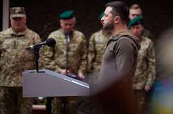 Зеленський: «Наша задача номер один – це відправити і дотиснути війська РФ на ті території, де вони були до 24 лютого» 