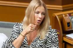 Нардепи від монобільшості вирішили під час війни поїхати за кордон. Про це заявила депутатка від «Слуги народу» Юлія Грішина