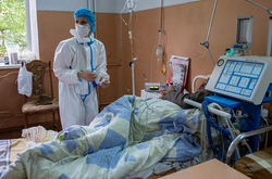  Российские оккупанты уничтожили или повредили в Украине почти 400 медицинских учреждений 