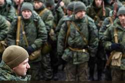 Чотири дні бойової підготовки – і вмирай за Путіна. РФ знову кидає на війну  строковиків