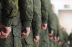 Окупанти скаржаться на великі втрати та боягузтво командирів – розвідка (аудіо)