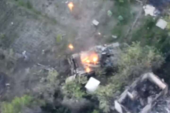 Військові показали відео, як розвідники в тилу окупантів знищили танк