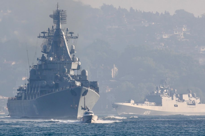Рашисты сосредоточили в Черном море до 50 ракет: Минобороны предупредило об угрозе