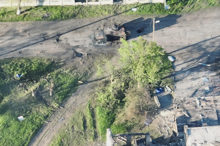 Десантники уничтожили российский бронеавтомобиль «Тигр» вместе с экипажем (фото, видео)