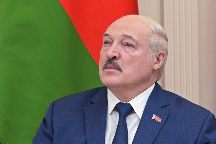 Беларусь стягивает войска к границе с Украиной: Лукашенко озвучил новые угрозы