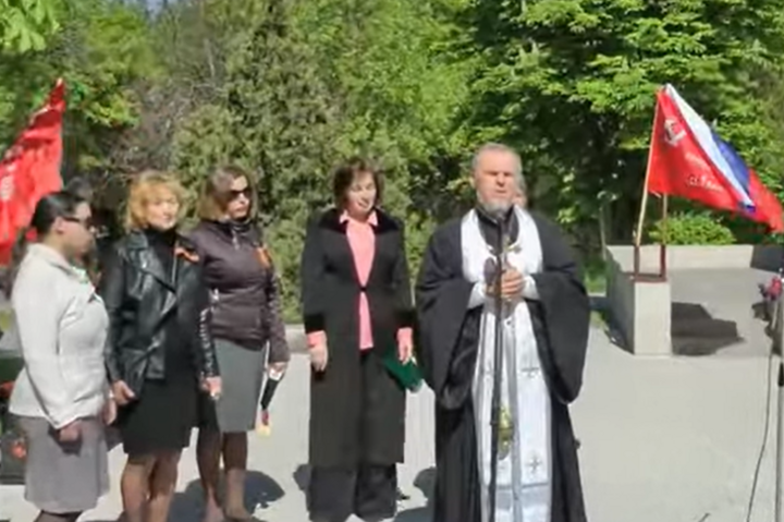 Запорізька область: піп УПЦ МП з окупантами святкував 9 травня (відео)