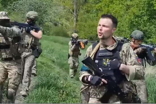 Музичний фронт. Українські військові записали драйвову пісню (відео)