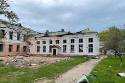 Чернігівщина: окупанти вдарили по школі, є загиблі (фото)