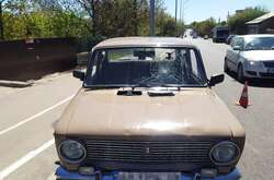 У Вінниці водій на автівці збив жінку, яка переходила дорогу на зебрі (відео)