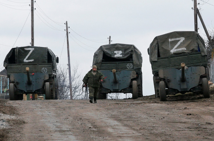 Британская разведка объяснила, почему россияне выводят войска из-под Харькова