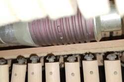 Рашисти вклали підствольну гранату ВОГ-25П під молотки фортепіано