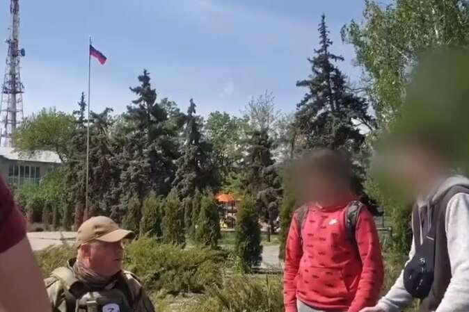 Хто такий Бандера? В окупованому Скадовську рашисти знущаються над дітьми (відео)