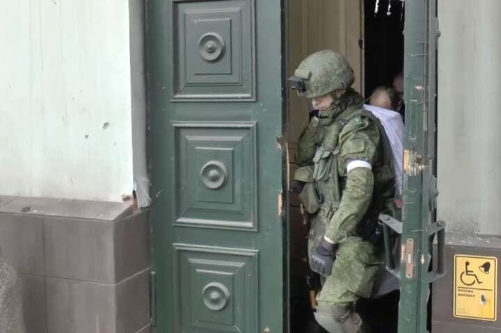 Рашисти у Мелітополі вивозять продовольство в Крим та грабують дитсадки