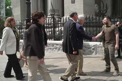 В Україну прибула делегація Сенату США і лідер республіканської меншості у верхній палаті Конгресу 